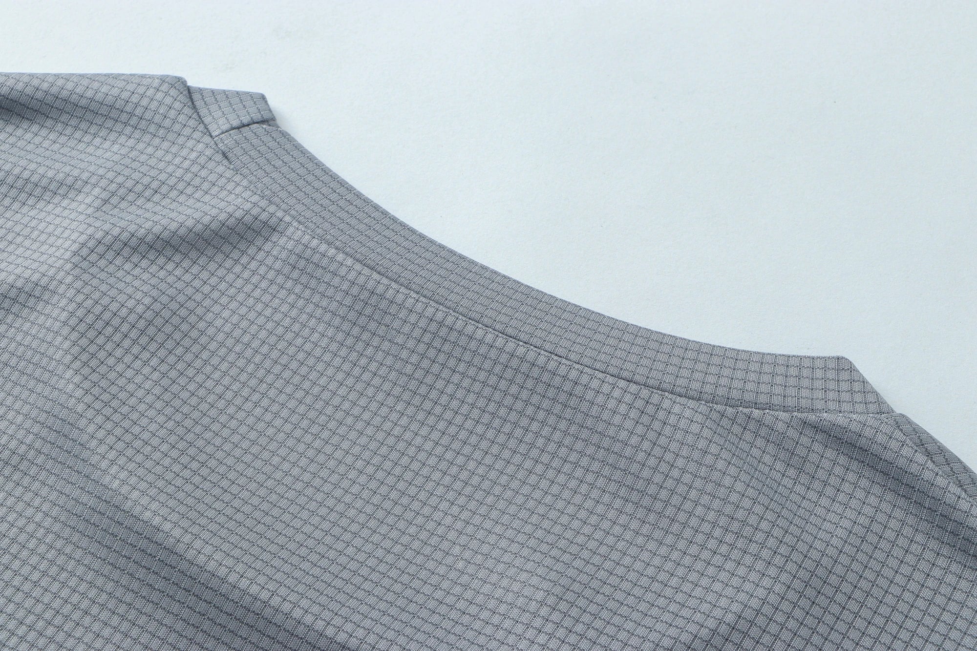 Men's Athletic Training Shirt – Quick-Dry, Breathable Gym Tee